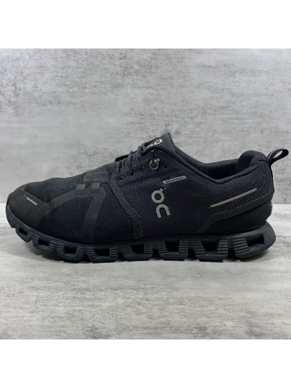 On Cloud 5 Waterproof Running Shoes - Men's Size 9 - Black
